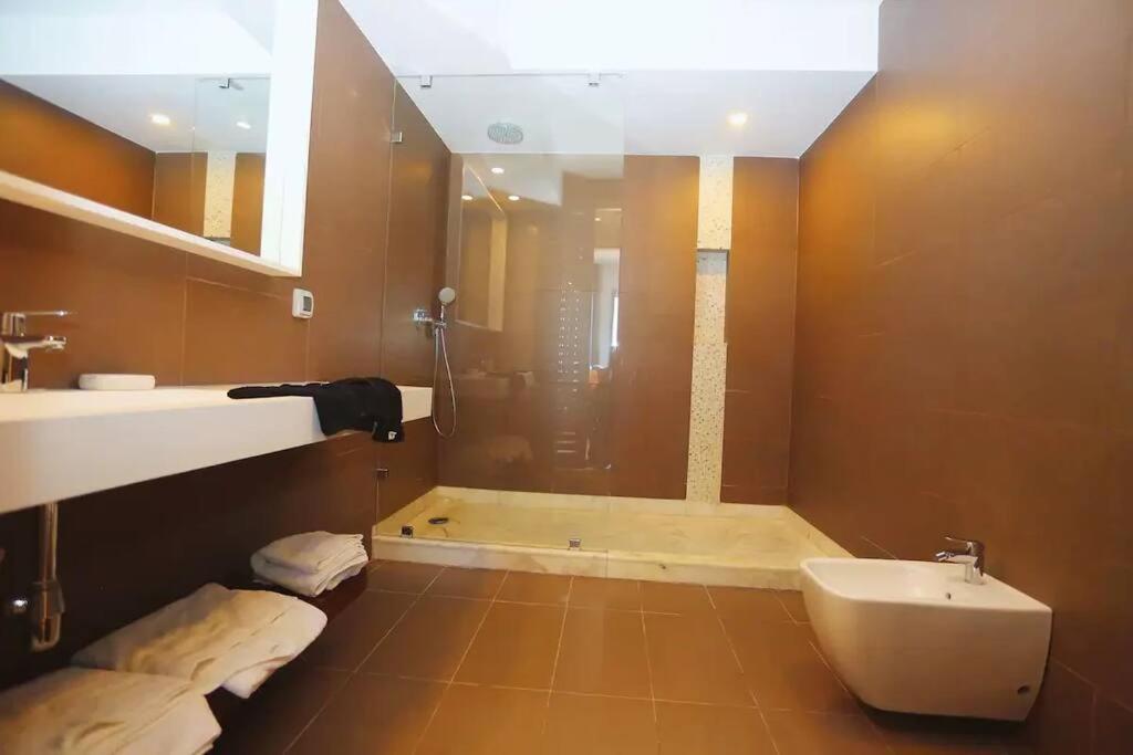 Luxury Apartment At Corniche , Seaview Close Beach カサブランカ エクステリア 写真