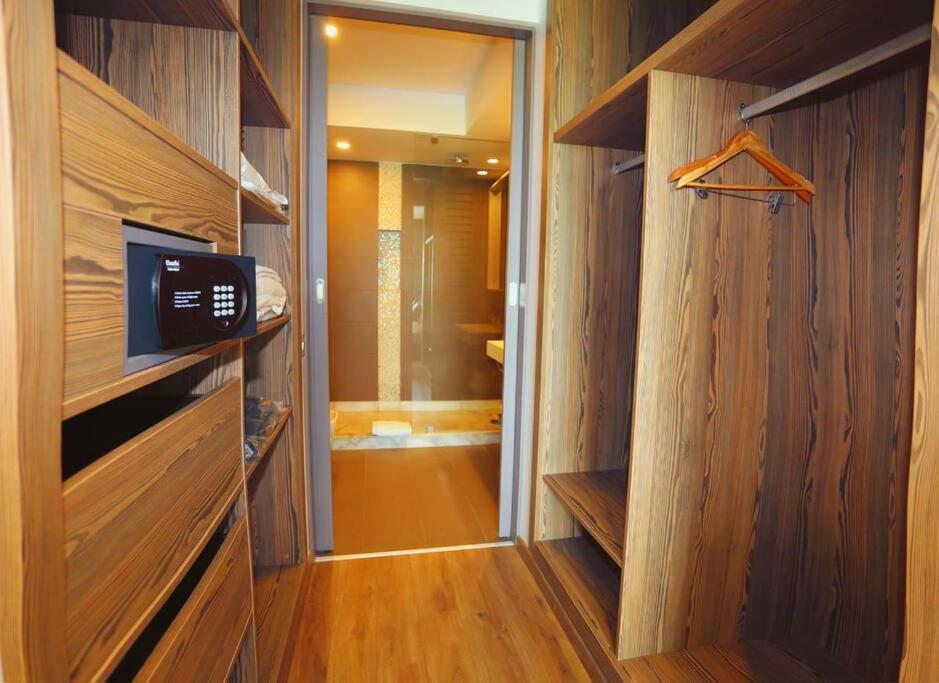 Luxury Apartment At Corniche , Seaview Close Beach カサブランカ エクステリア 写真